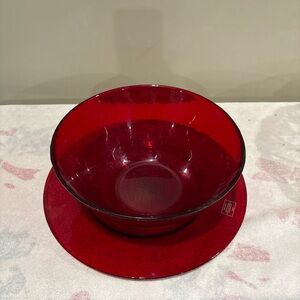 Elegant Red Glass Bowl Set